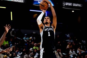 达拉斯独行侠迎CBA季后赛关键赛；冲刺阶段迎来里程碑；话题不断；球队文化再被提及的简单介绍